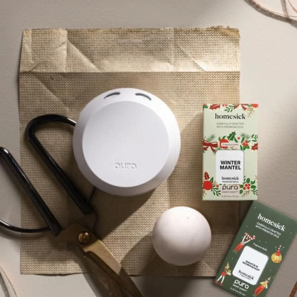 PURA 4 X HOMESICK Smart Fragrance Diffuser with Santa's Workshop & Winter Mantel